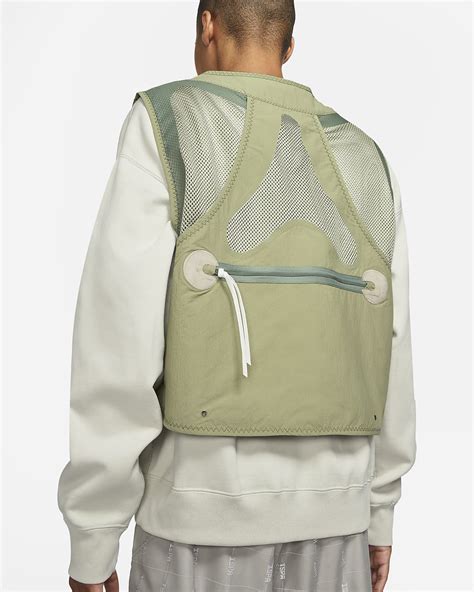 utility vest nike.